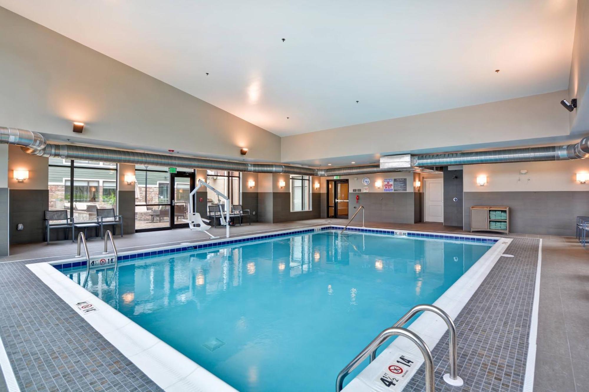 Residence Inn By Marriott Cleveland Airport/Middleburg Heights Extérieur photo