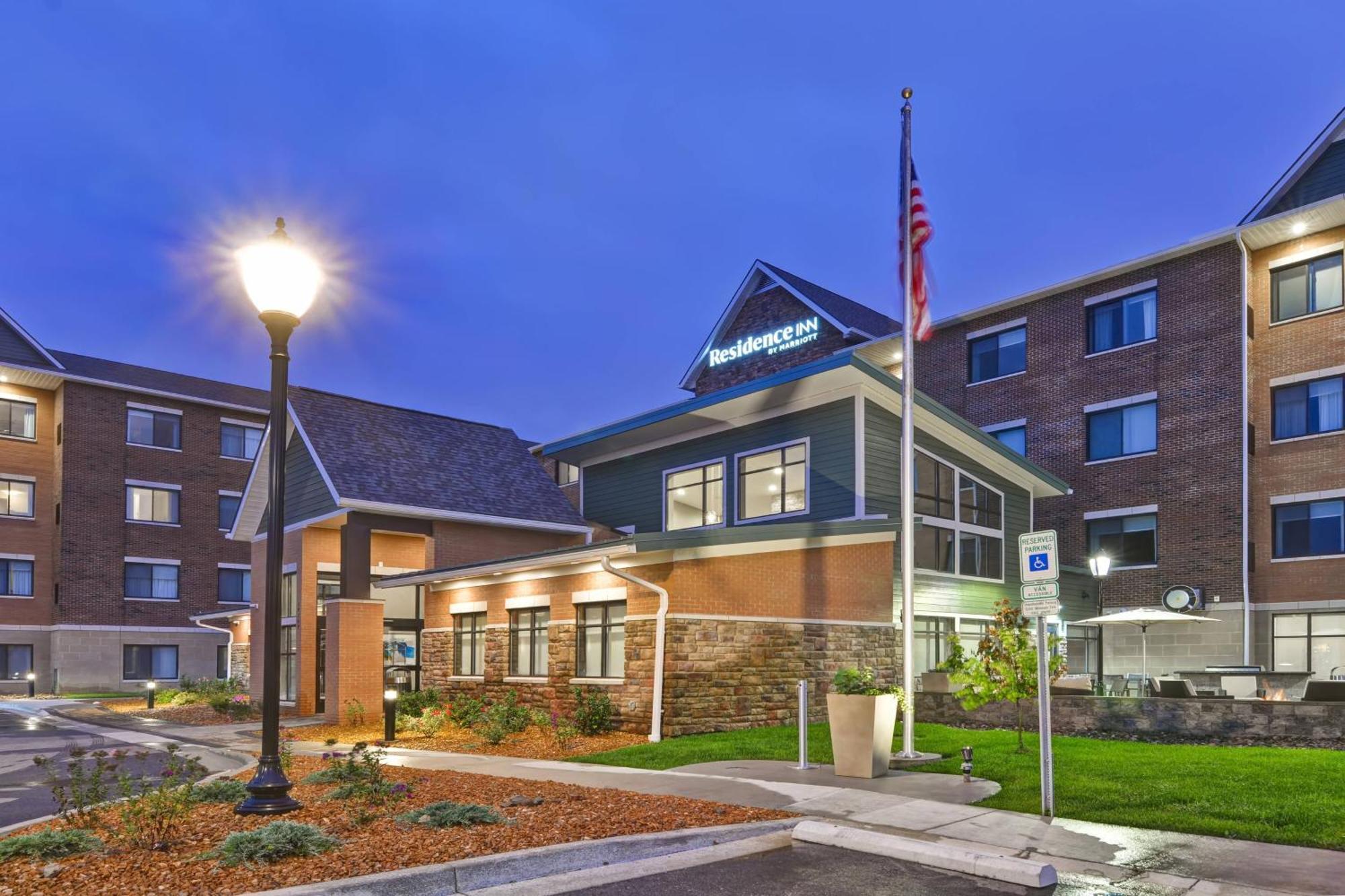 Residence Inn By Marriott Cleveland Airport/Middleburg Heights Extérieur photo