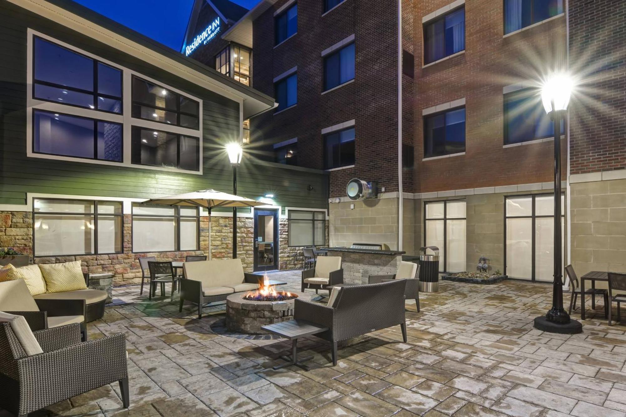 Residence Inn By Marriott Cleveland Airport/Middleburg Heights Extérieur photo